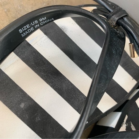 Kate Spade Black & White Wedge Flip Flops Size 9 - Picture 7 of 10